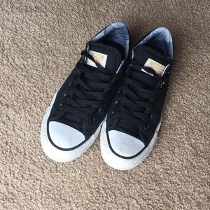 Black Converse